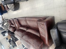 LOUNGE SUITE BROWN LEATHER 3+2 SEATERS