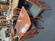Table & 6 Chairs